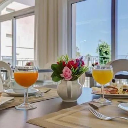 Hotel Augustea 3*