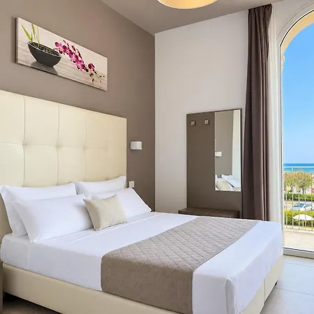 Hotel Augustea 3*