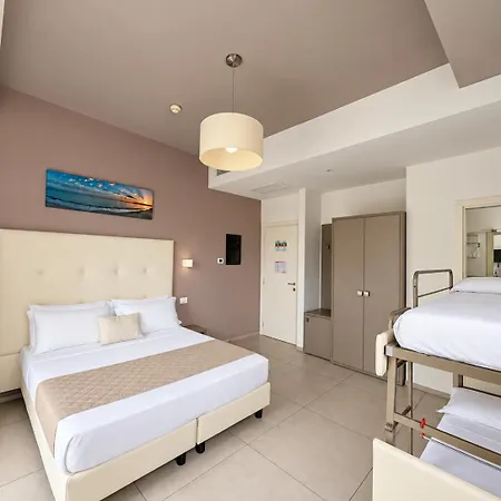 Hotel Augustea 3*