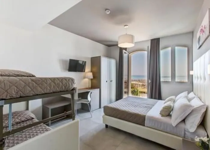 Hotel Augustea 3*