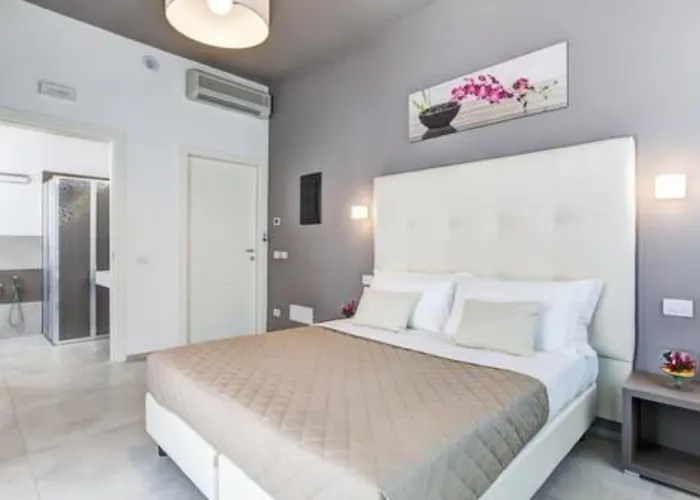 Augustea 3* ريميني