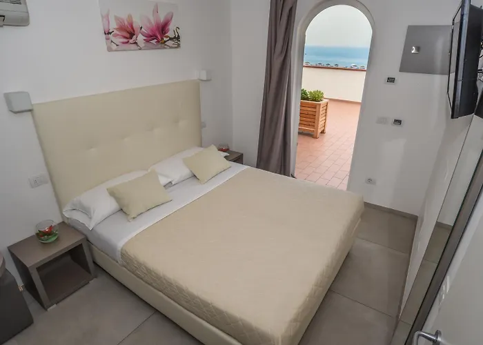 Hotel Augustea 3*