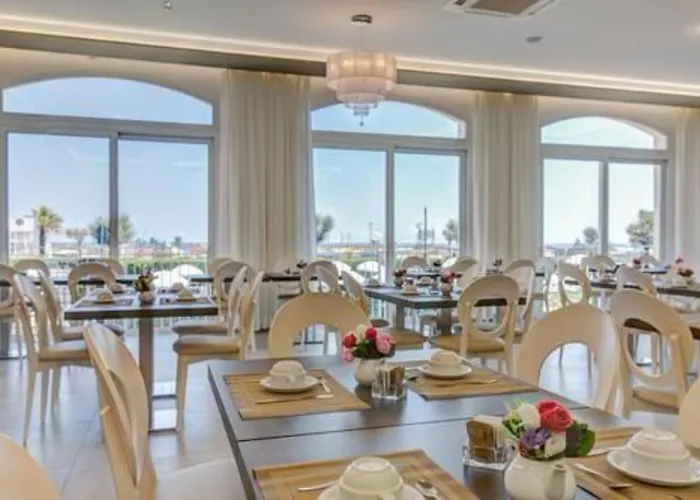 Hotel Augustea