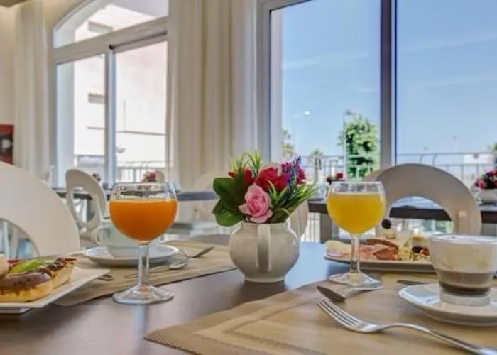 Hotel Augustea 3*