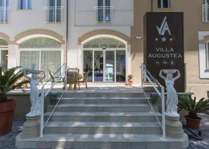 Hotel Augustea 3*